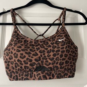 Sparkly cheetah Nike set